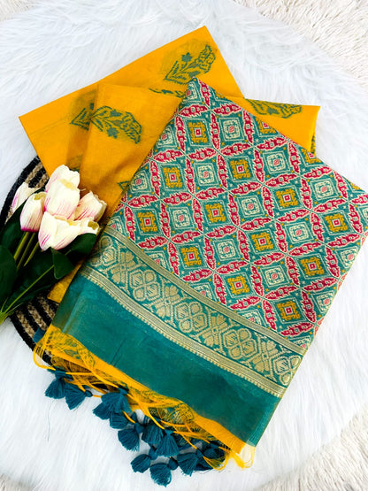 A Beautiful Traditional & Rich Heavy Patola Pallu Saree