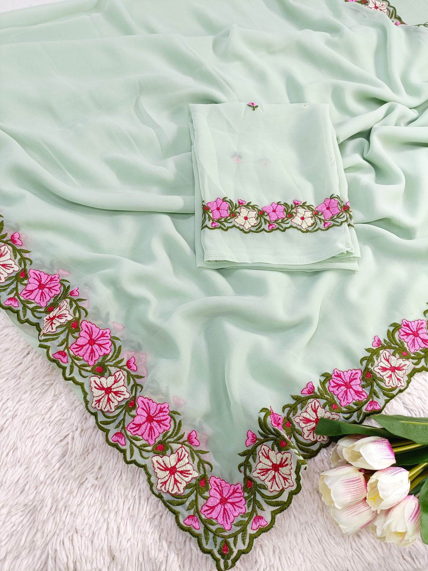 New Partywear Designer Lace Border Pastel Multi-Thread Work Saree